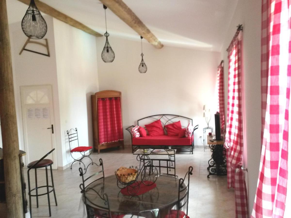 Gites "Tout Au Sud De La France" Pomerols Exterior photo